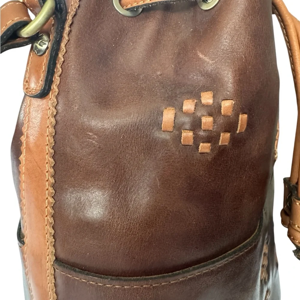 NWT Patricia Nash Brindisi Bucket Leather Bag Crossbody Purse Cognac Distressed - Picture 13 of 15